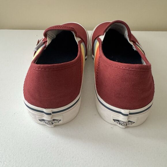 Vans Classic Slip-on Red Rad Rainbow sz 9 main image 11